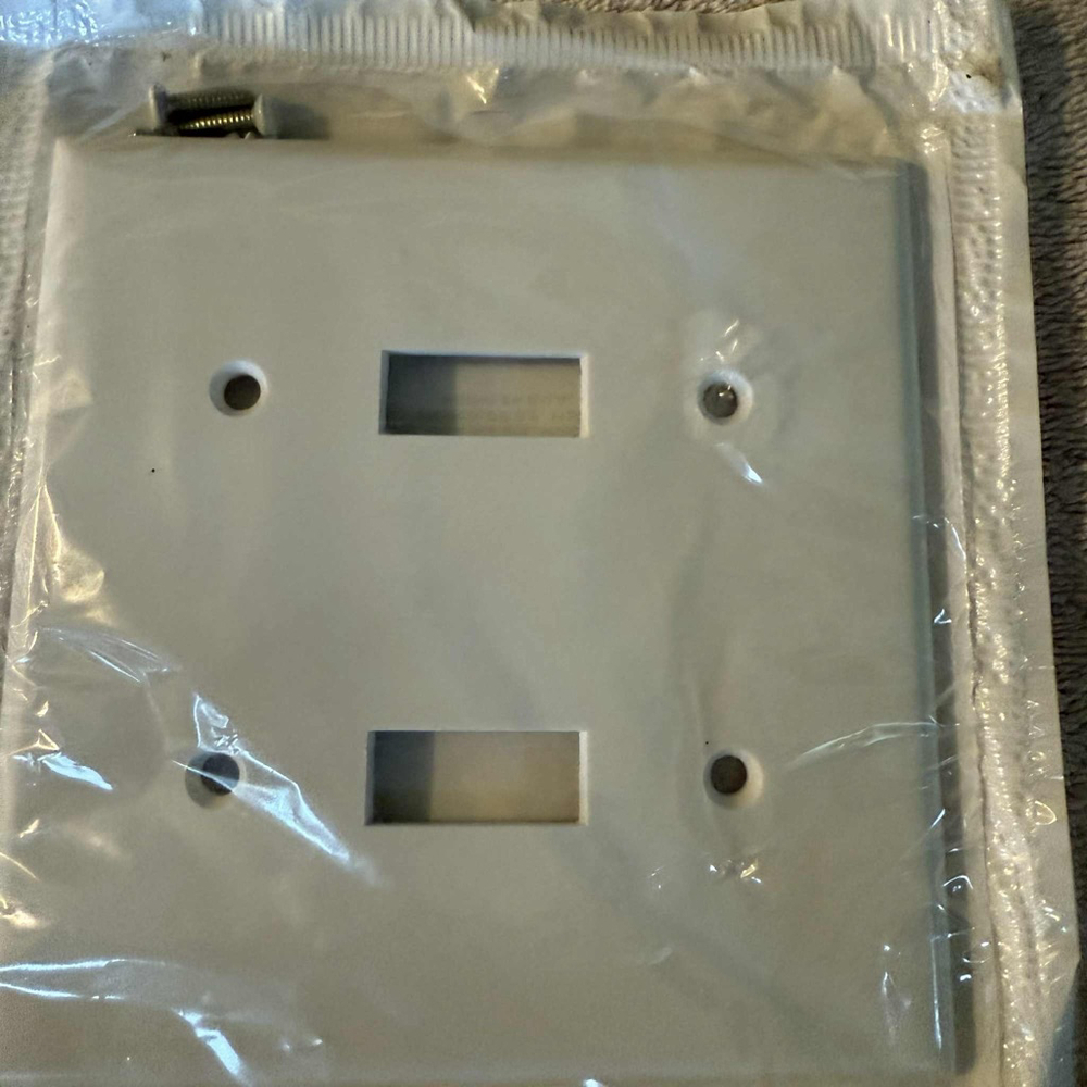 Leviton Electrical Switch Plate Cover White